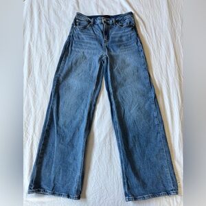 Quince Light Blue Denim Jeans comfort stretch